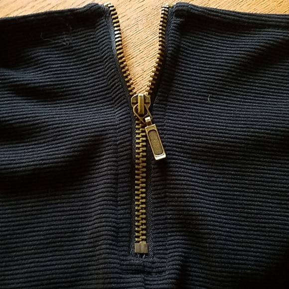 Black textured peplum top - Picture 4 of 4